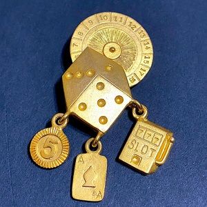 🖤VTG💕RVP©️ signed casino brooch
